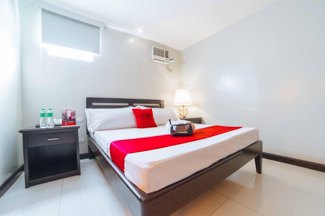 Reddoorz Plus Near Naia Expressway Pasay Bagian luar foto
